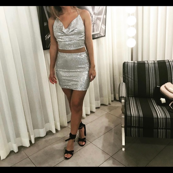 Silver glitter two piece - Picture 2 of 4